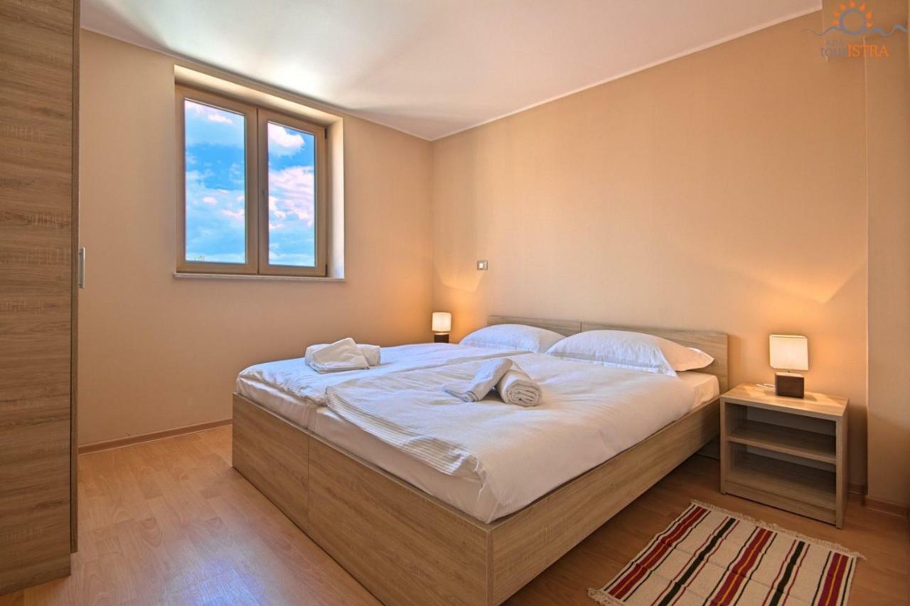 Rotonda Inn Novigrad Novigrad Istria Exteriör bild