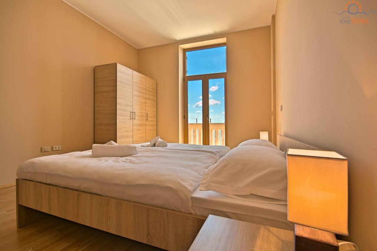 Rotonda Inn Novigrad Novigrad Istria Exteriör bild
