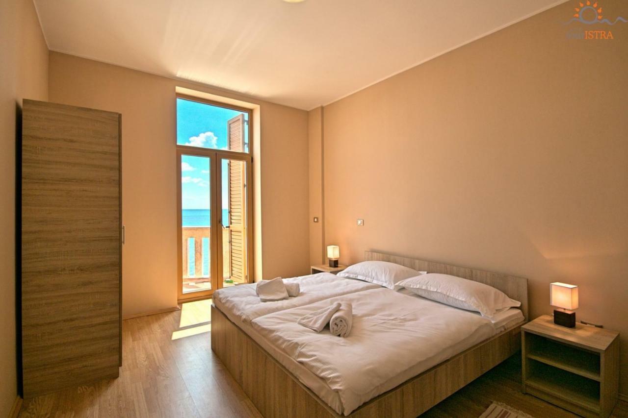 Rotonda Inn Novigrad Novigrad Istria Exteriör bild