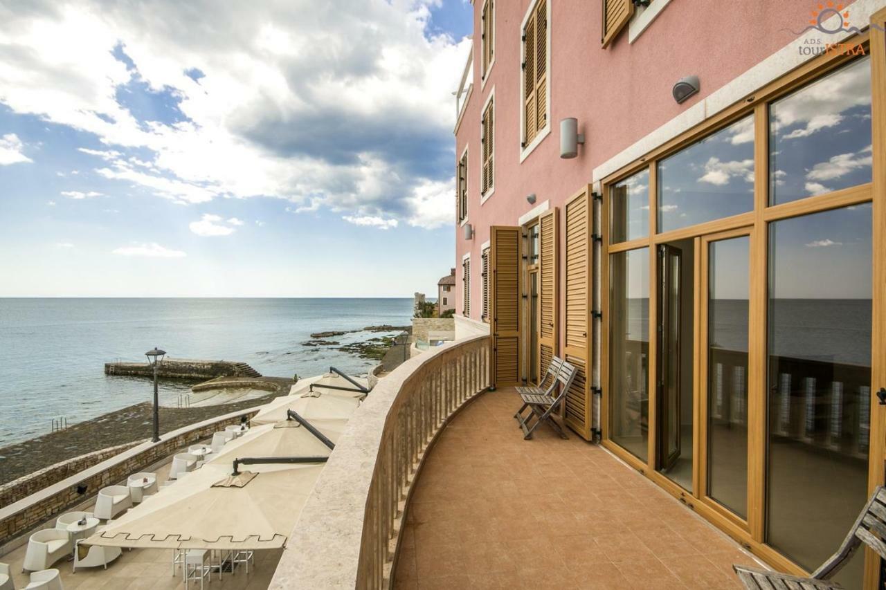 Rotonda Inn Novigrad Novigrad Istria Exteriör bild
